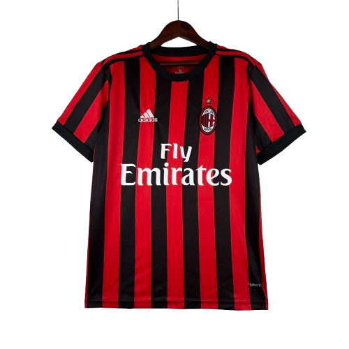 מילאן 2017/18 בית