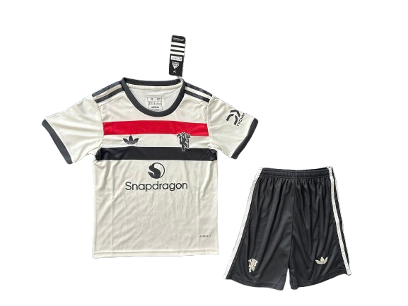 יונייטד 24/25 שלישית ילדים