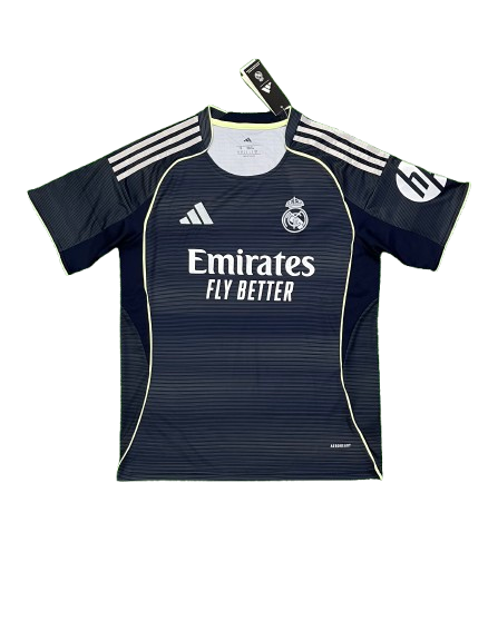 ריאל מדריד 25/26 חוץ