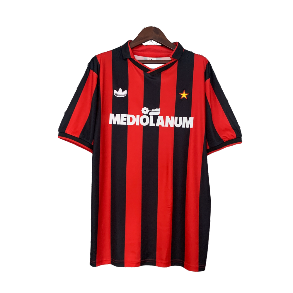 מילאן 1990/91 בית