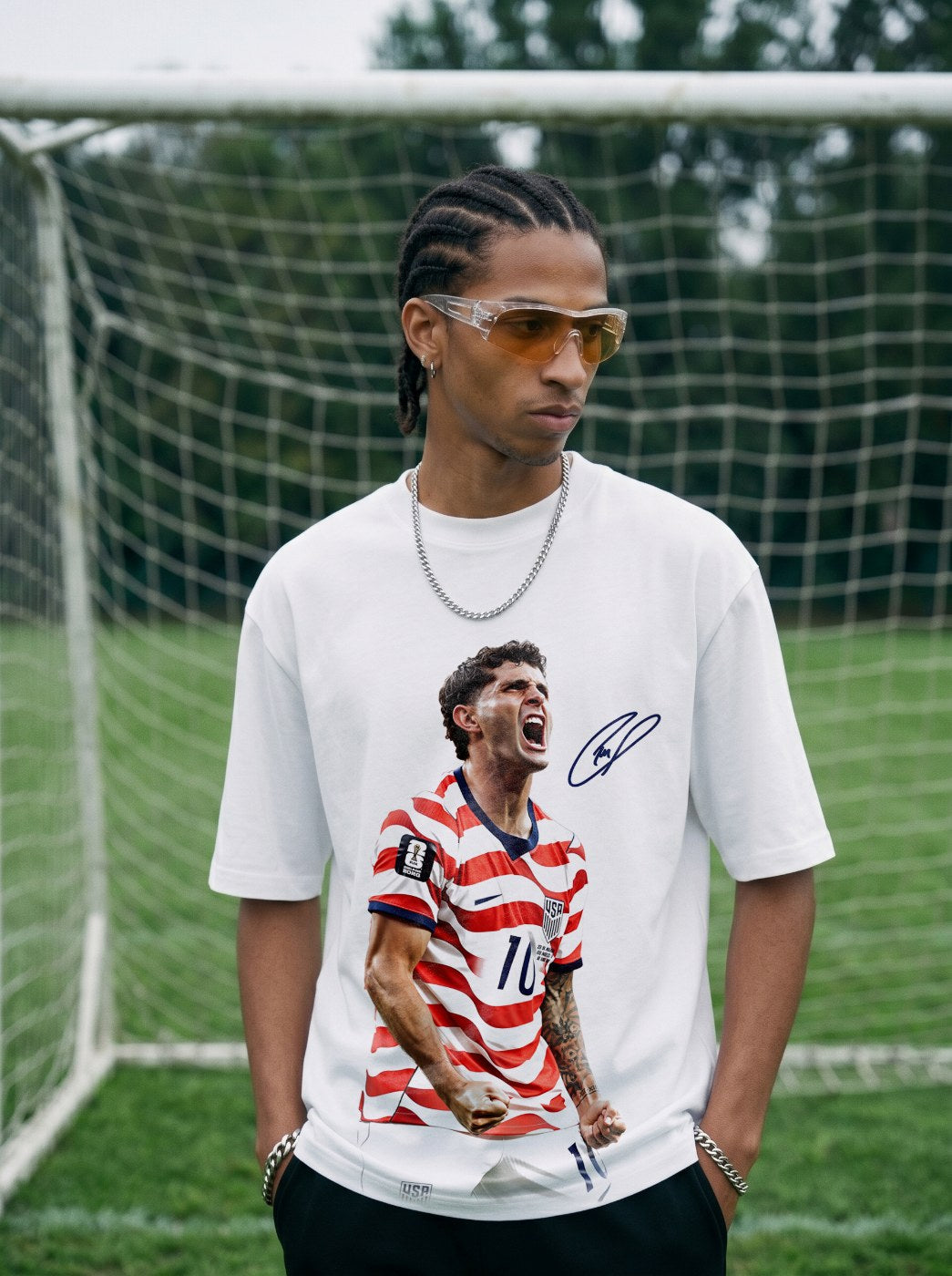 CHRISTIAN PULISIC LONG SLEEVE · GOLDEN BOOT