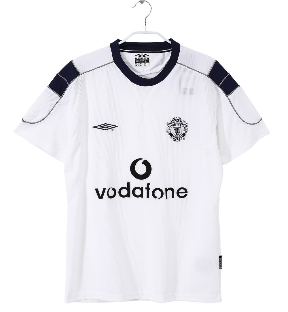 יוניייטד 2000/1 שלישית