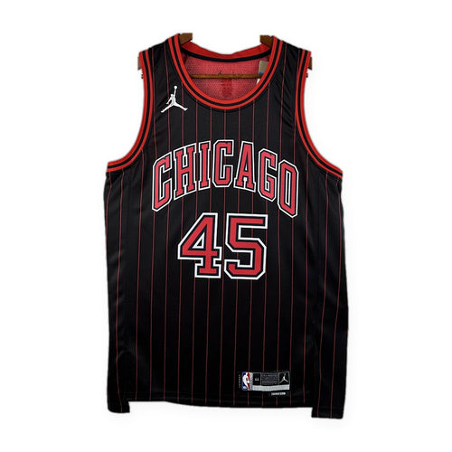שיקגו בולס 25/26 סטייטמנט · JORDAN #45