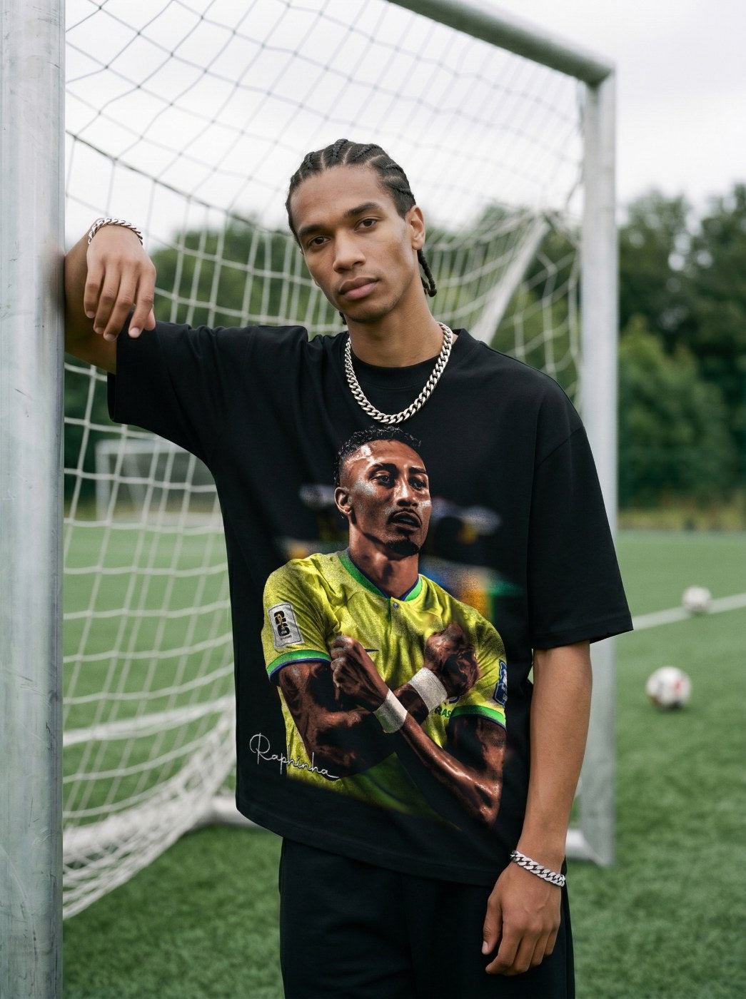 RAPHINHA LONG SLEEVE · GOLDEN BOOT